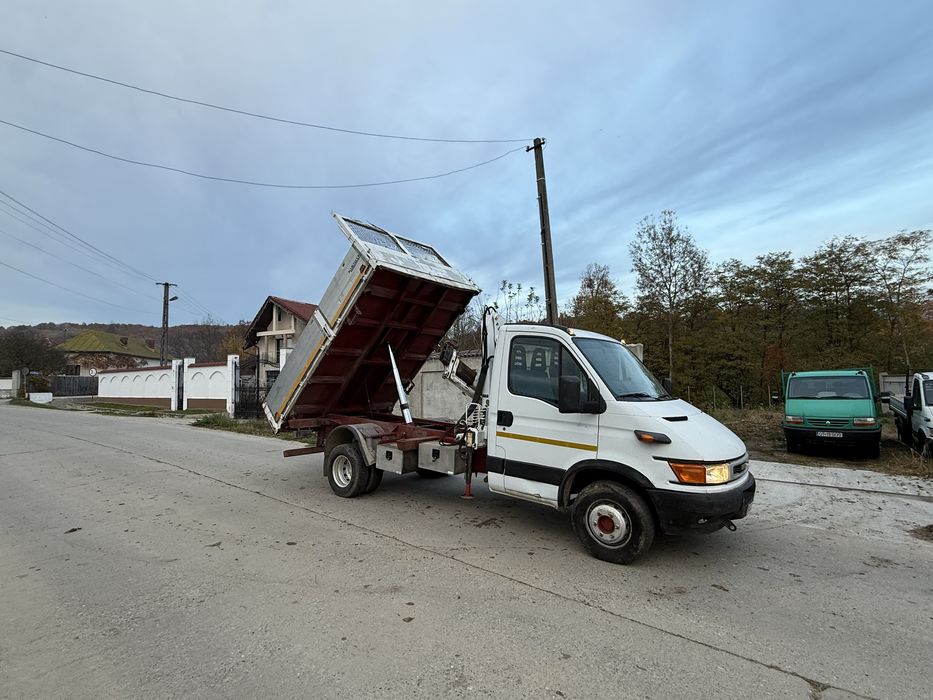 Iveco Daily Basculabil cu Macara