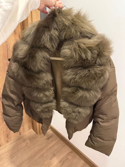Зимно яке с пухена яка