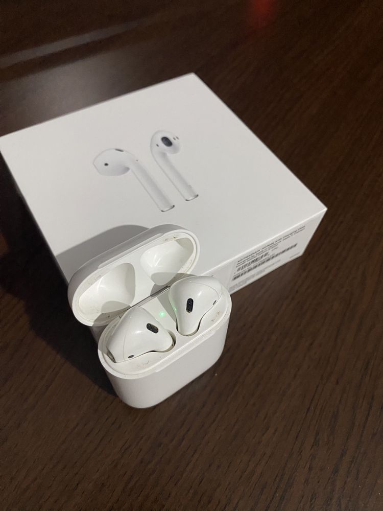 Vand Airpods Generatia 2