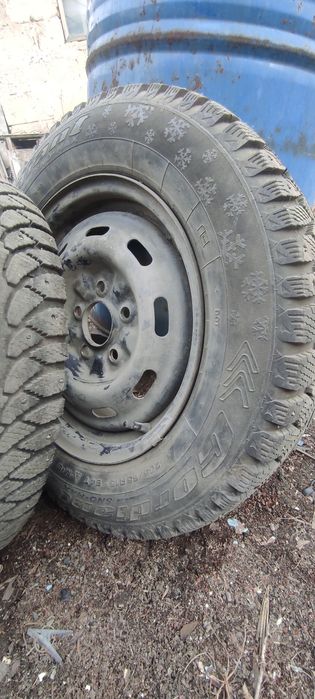 Бу шины с дисквм штамповыный