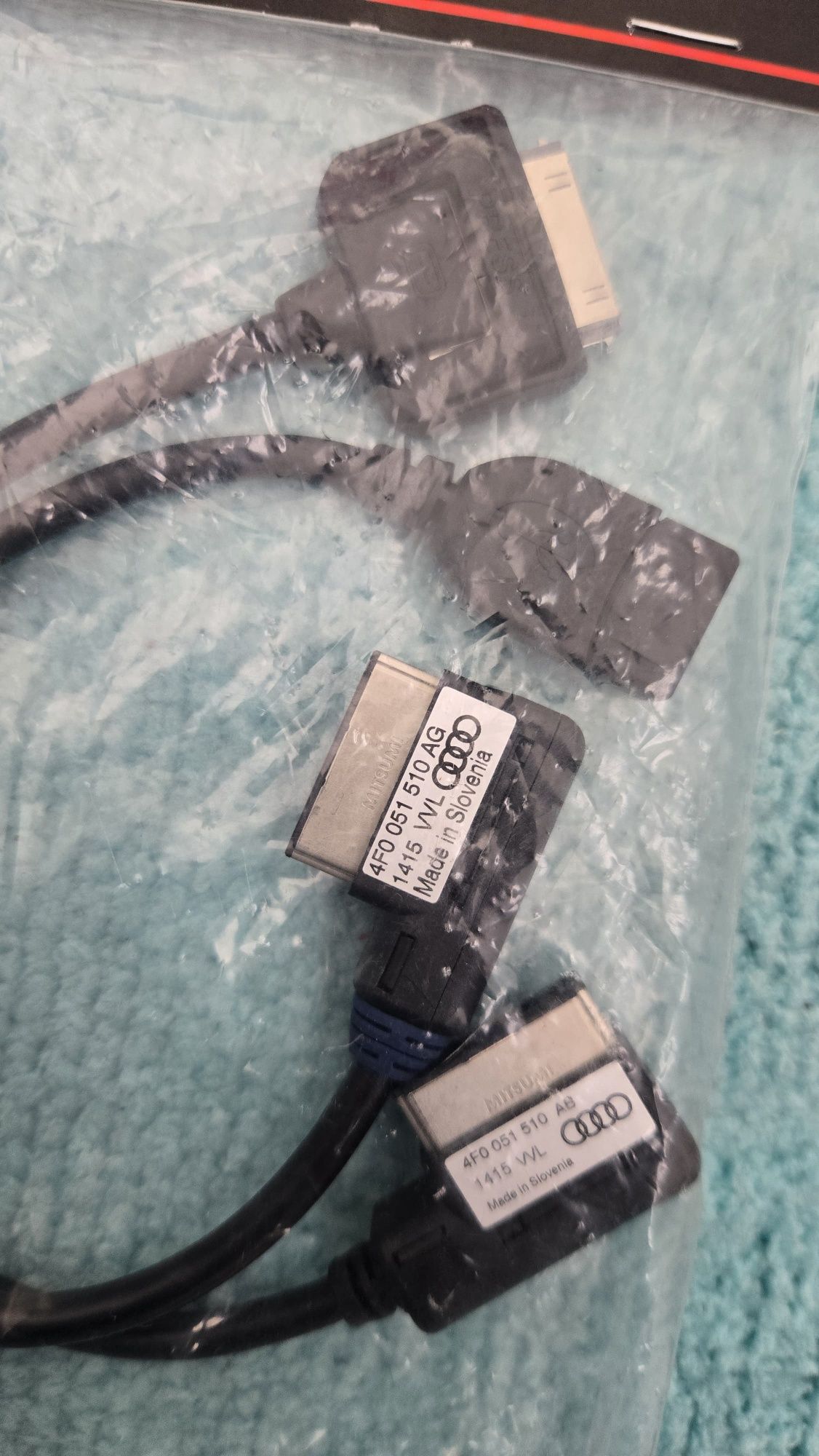 Cablu adaptor original Audi iPod iPhone USB