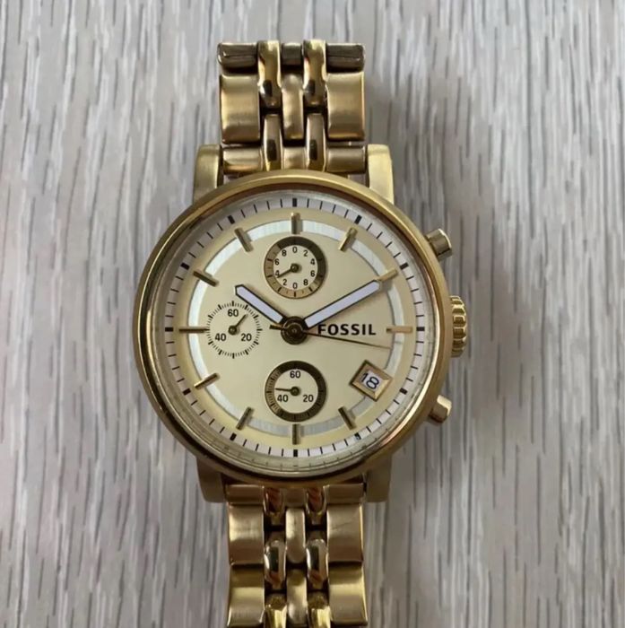 Продам часы Fossil в илеальном состоянии