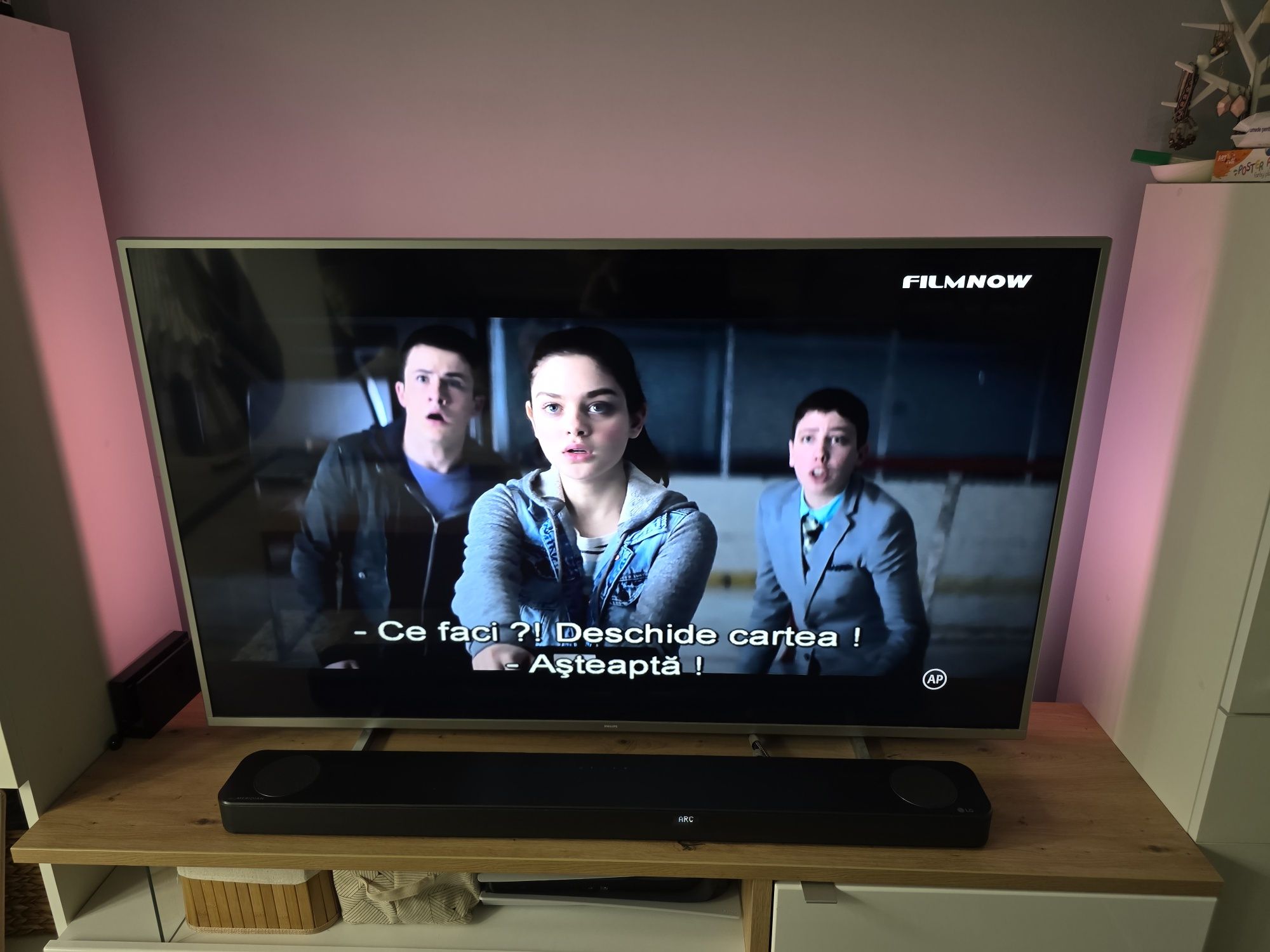 Vand televizor Philips 4K Ambilight 58PUS7855