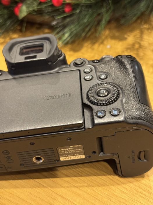 Canon EOS R6 | 4 БАТЕРИИ | Идеален за видео/резервно тяло