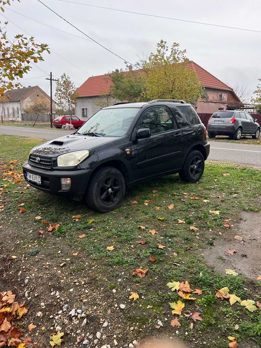 Toyota RAV 4 Autoutilitara 2 Loc , ideala pentru pescuit si vanatoare