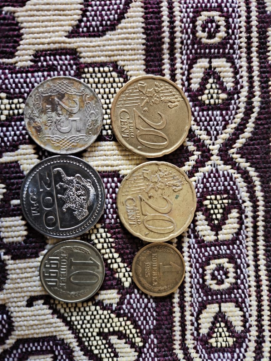 Продам Монеты разных стран