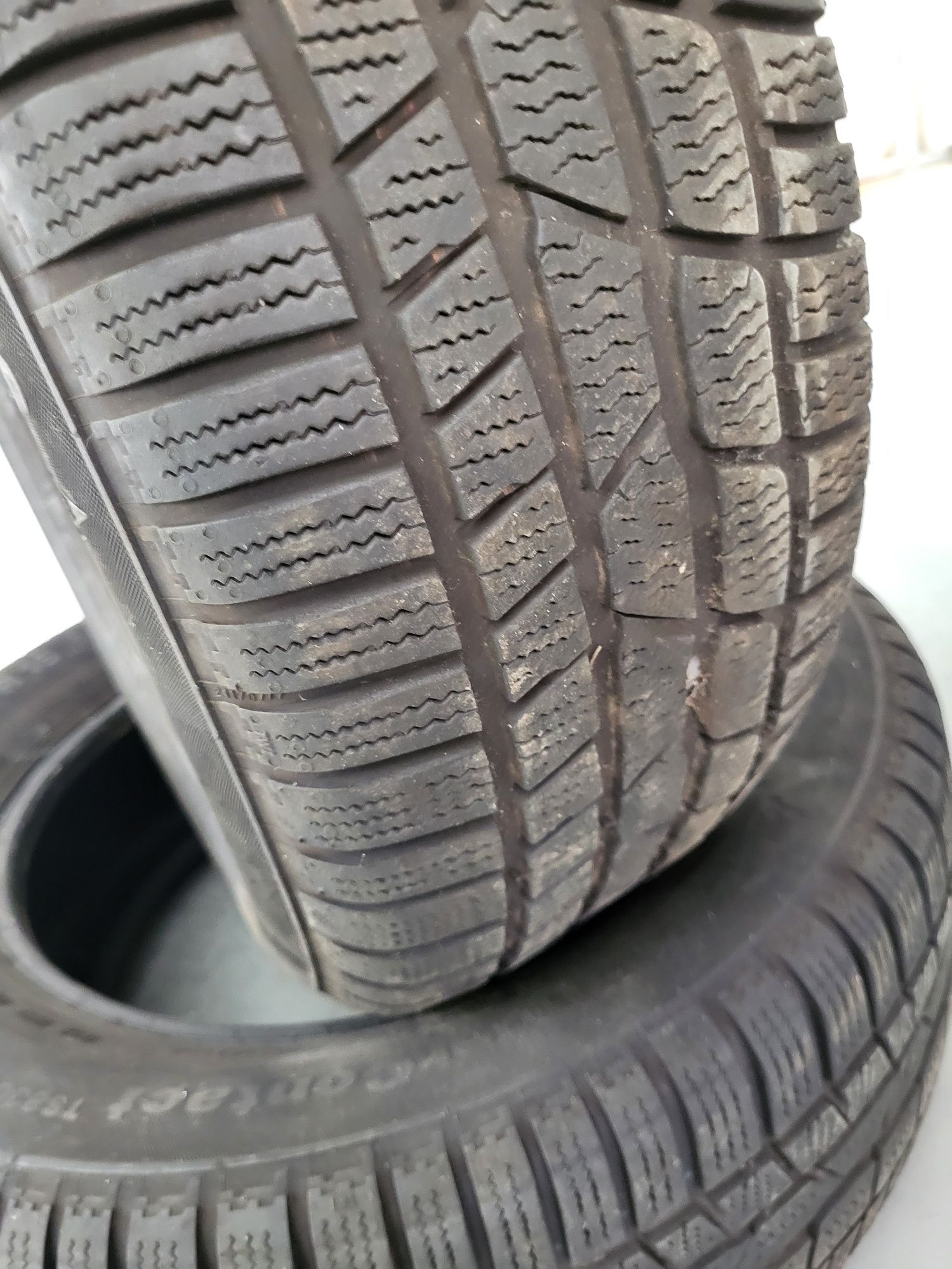 2 бр зимни 215/60/16 Continental Зимни гуми