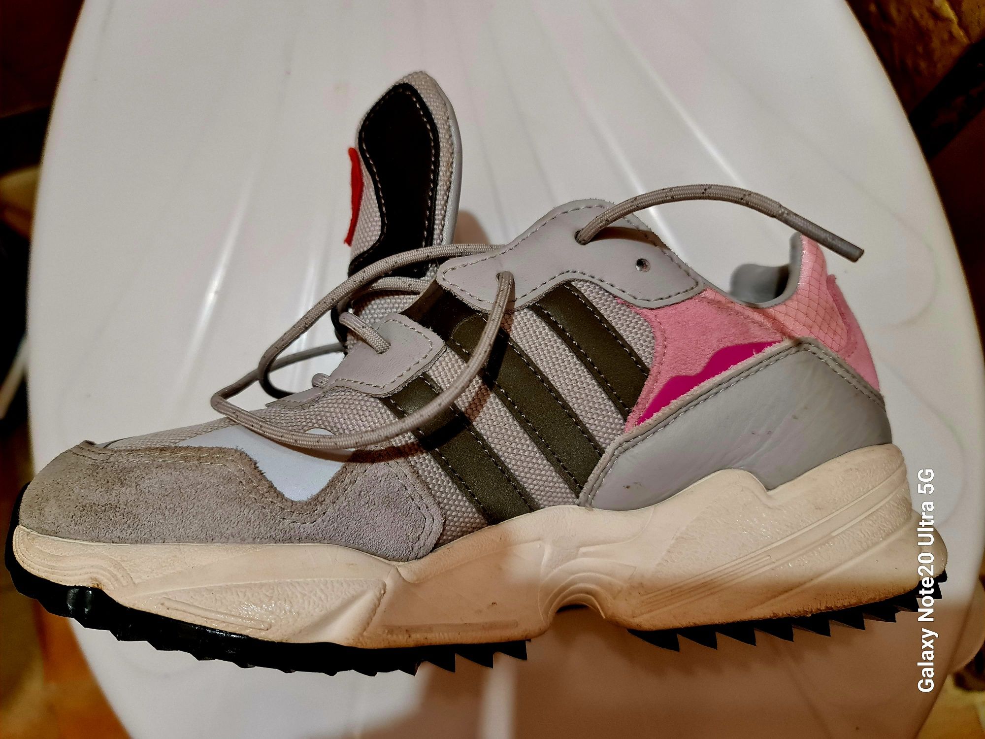 Маратонки adidas TORSION Yung 37 1/3