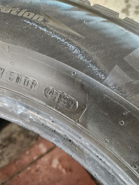 Гуми 235/65/17 2броя