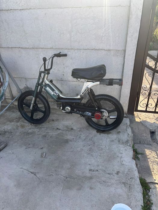 Vând scuter piaggio