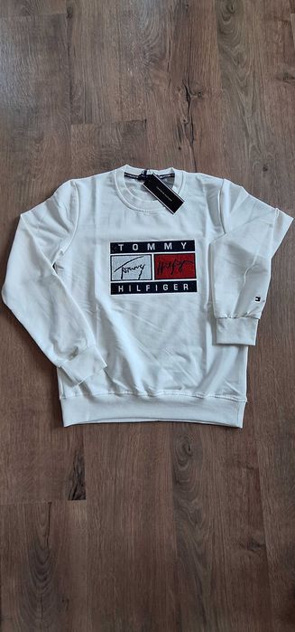 Дамски зимни блузи