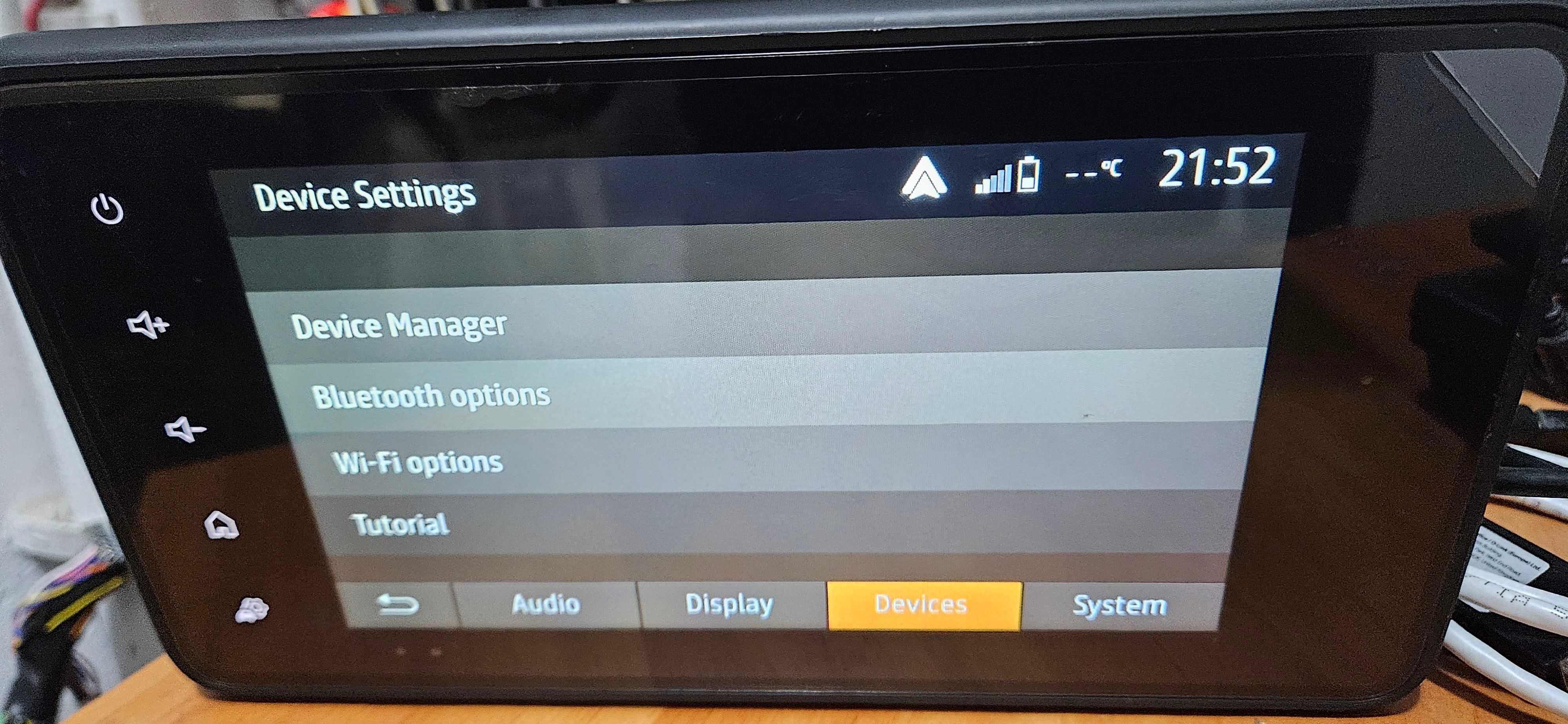 Navigatie originala Dacia Logan Sandero CarPlay Android Auto wireless