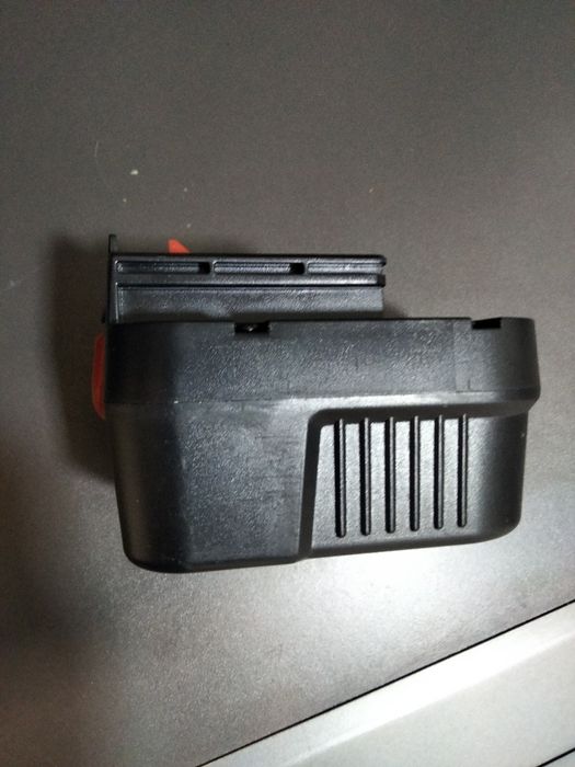 Vând/schimb acumulator bormașină Black&Decker