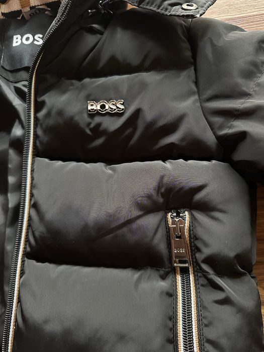 Детско,черно,зимно яке Hugo BOSS с пух и сваляща се качулка