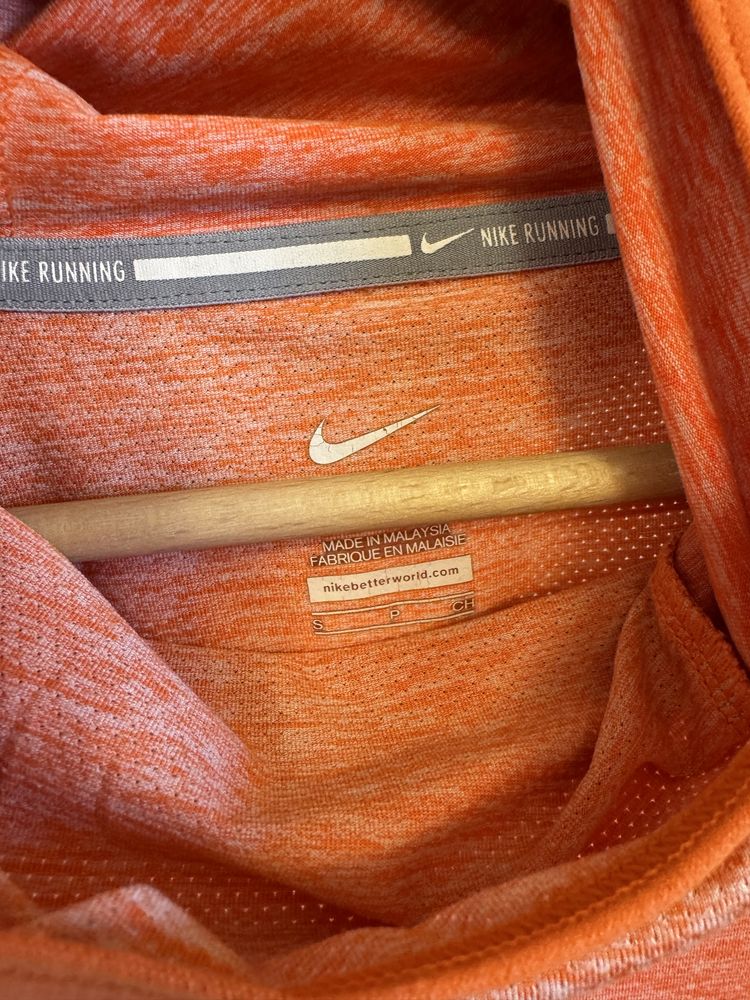 Nike горнище S размер