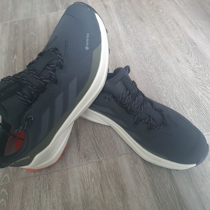 Adidasi Adidas Terex Goretex  noi