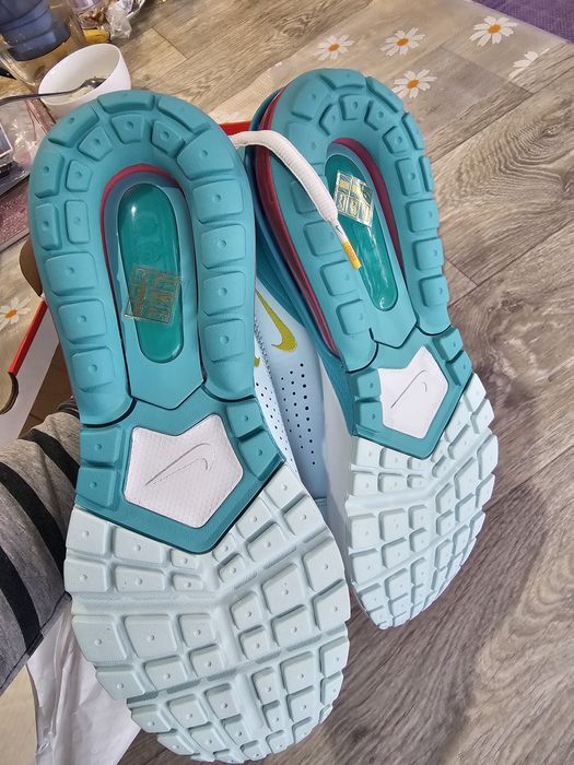 Чисто нови маратонки Nike  Air Max