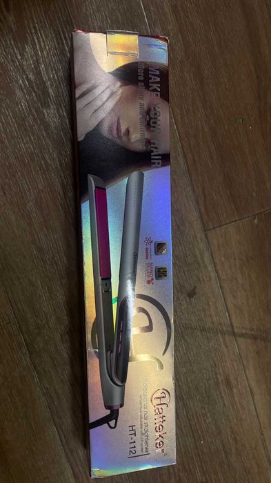 Выпрямитель для волос — гладкость и блеск за одно движение не б/у