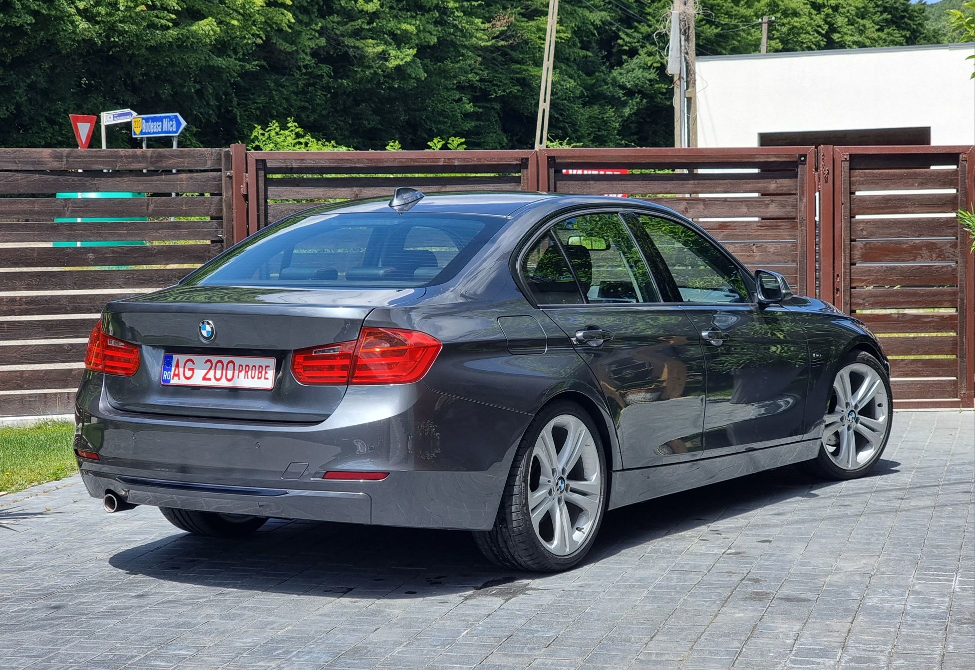 BMW Seria 3 2014 / F30 / 184 CP / 320d