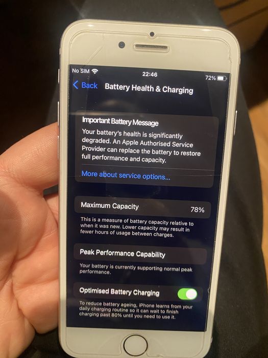 Iphone 8 много запазен