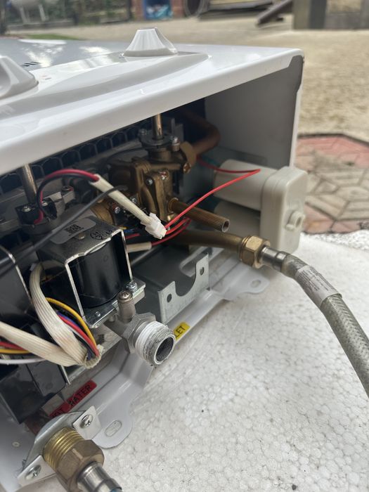 Vând instant pe gaz