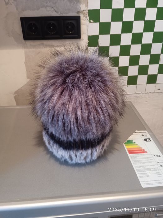 Продам шапку вязаная чернобурка