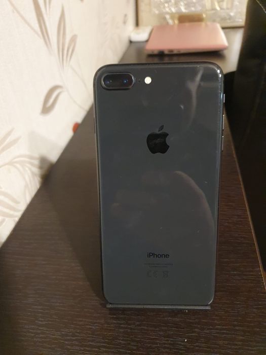 Vand iphone 8+ 400 ron pret fixx