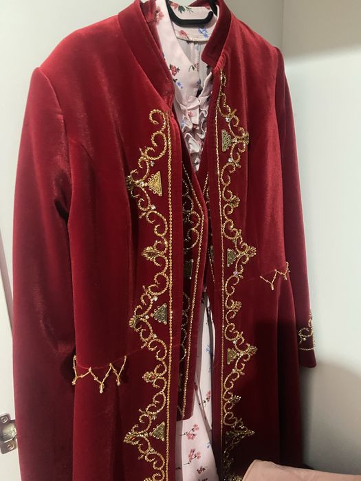 бешпет кажекейымен көйлек бесплотно