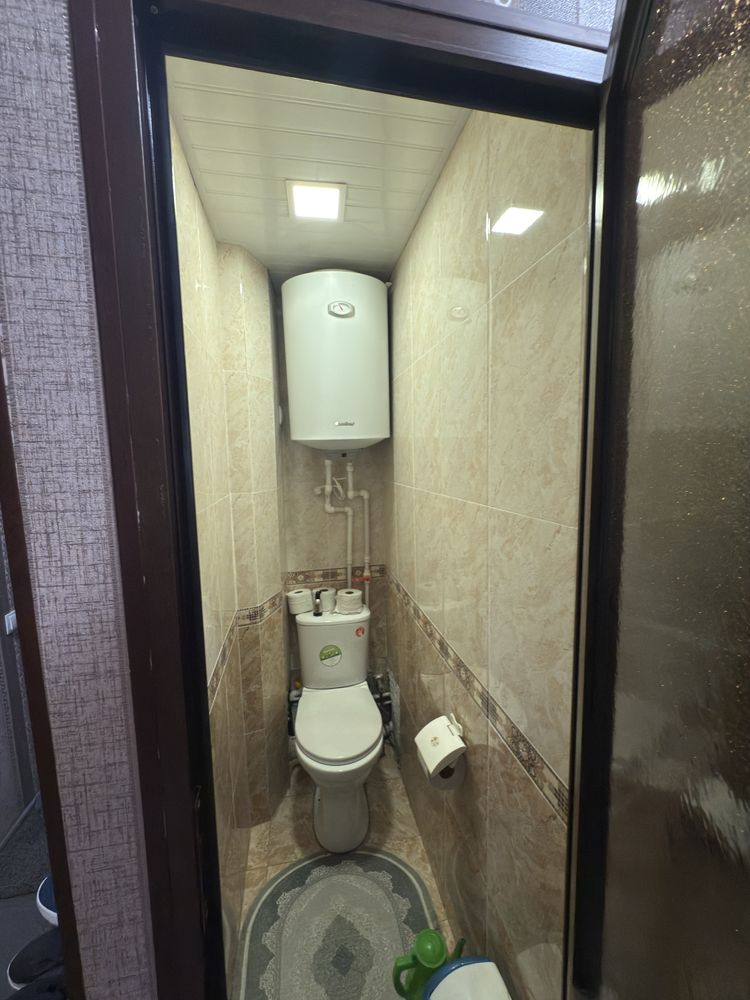 Tansiqboev 1  da 3/4/4 balkon 2:6 srochno sotiladi remonti yahshi