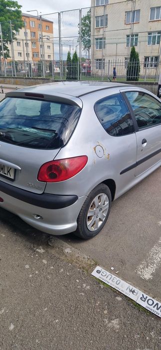 Se vinde Peugeot 206