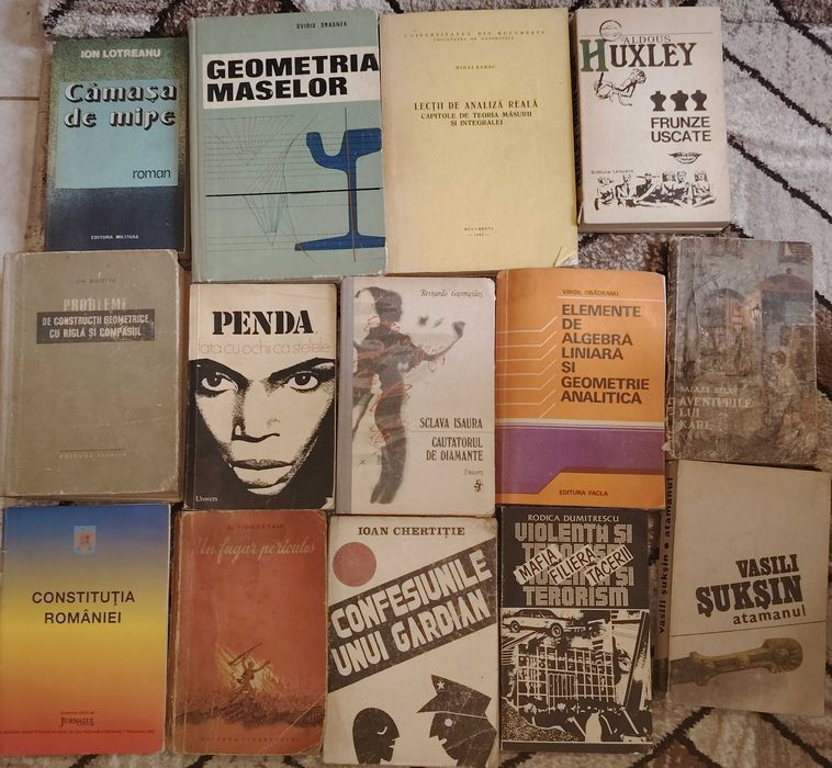 Vand carte veche. Trimit în tara.