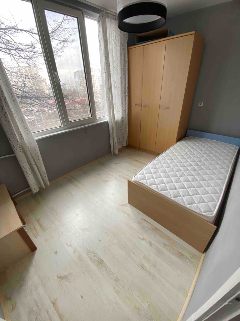 Дава се под наем Тристаен апартамент в ж.Южен парк - 68 кв.м за 459 € - Снимка #3