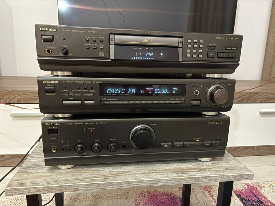 Linie Technics Amp SU-V620M2 Tuner ST-GT650  Cd player SL-PG5