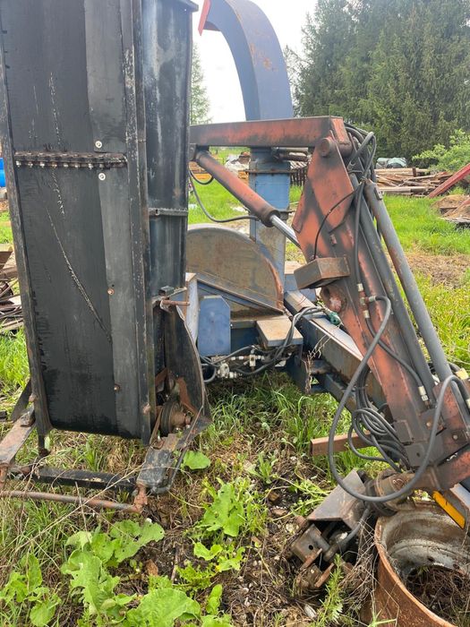 Tocator lemn bustean resturi lemn