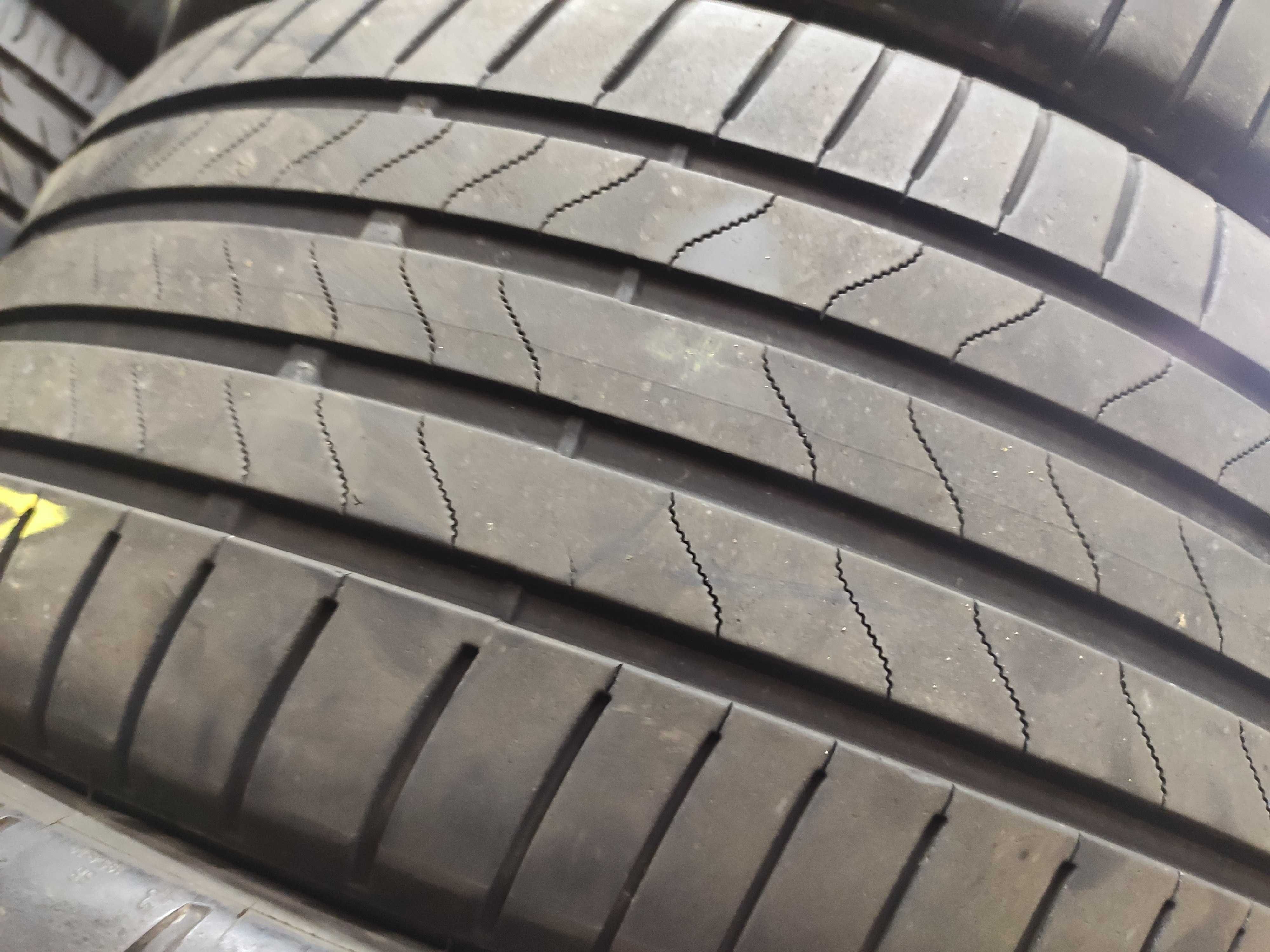 2бр Летни гуми 225 40 18 - Bridgestone