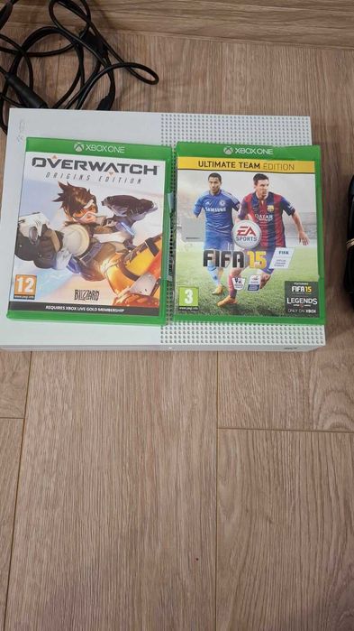 Xbox One S + Контролери и Игри