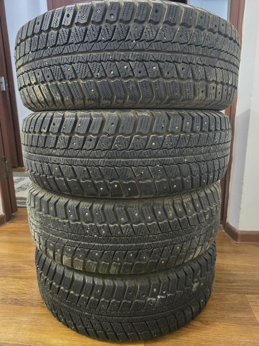 Зимние покрышки шипи