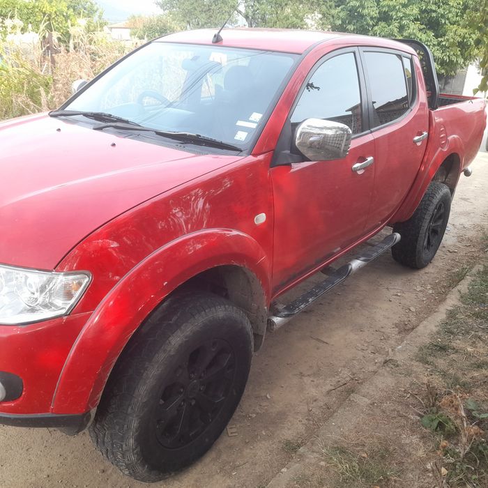 Mitsubishi l200 2.5 178к.с