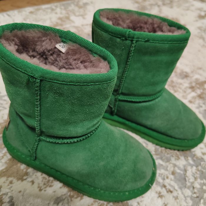 Продам уги натуралка 29рр