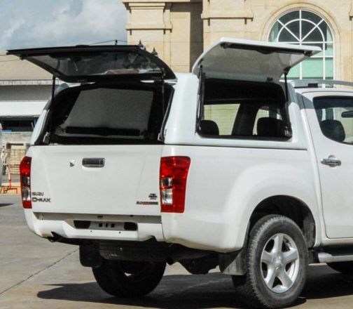Isuzu DMax pikap kung bagaj sotiladi srochno