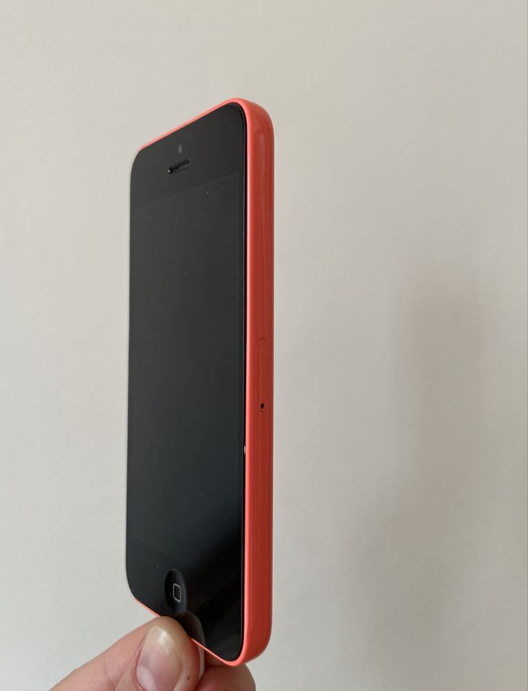 iPhone 5c заключен