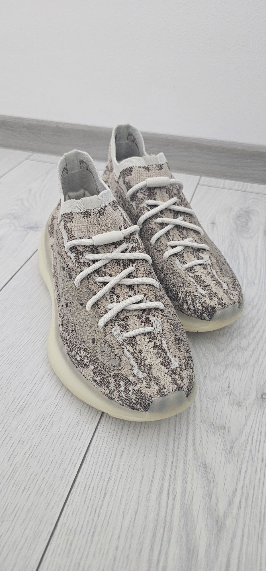 Yeezy boost 380 pyrite