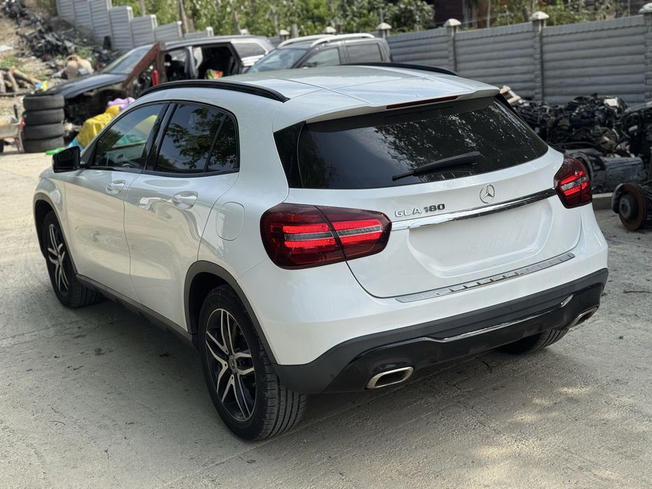 Fata completa mercedes gla x156 facelift 2017-2020 bara capota
