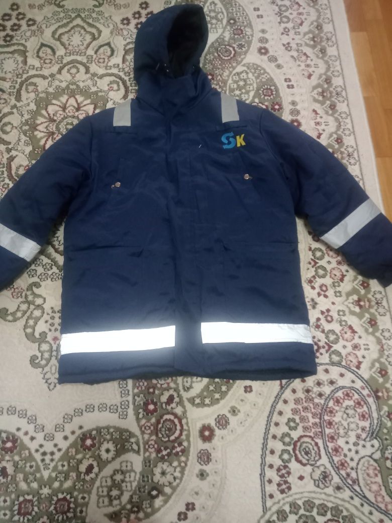 Продаю новую зимнюю спецовку