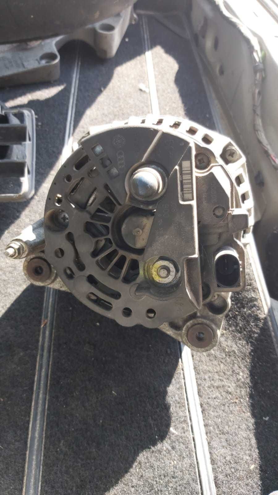 Alternator / Pompa servo / Pompa motorina VW GOLF 4 1.9 TDI AXR