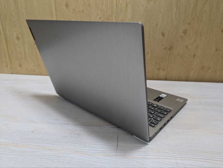 Продается ноутбук lenovo ideaPad 3