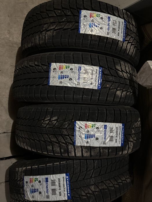 Зимние новые шины размер 205/60/16