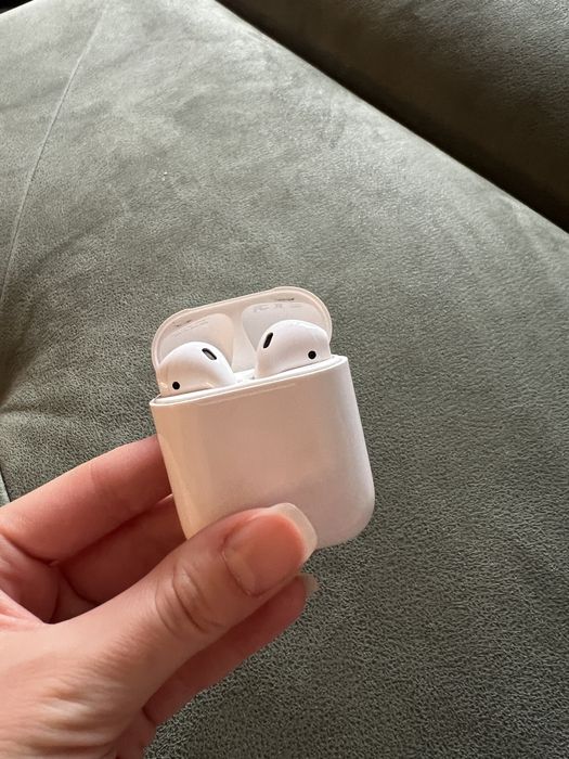 Apple Airpods слушалки