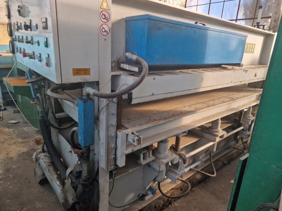 Автоматична топла преса за слепване на плотове,