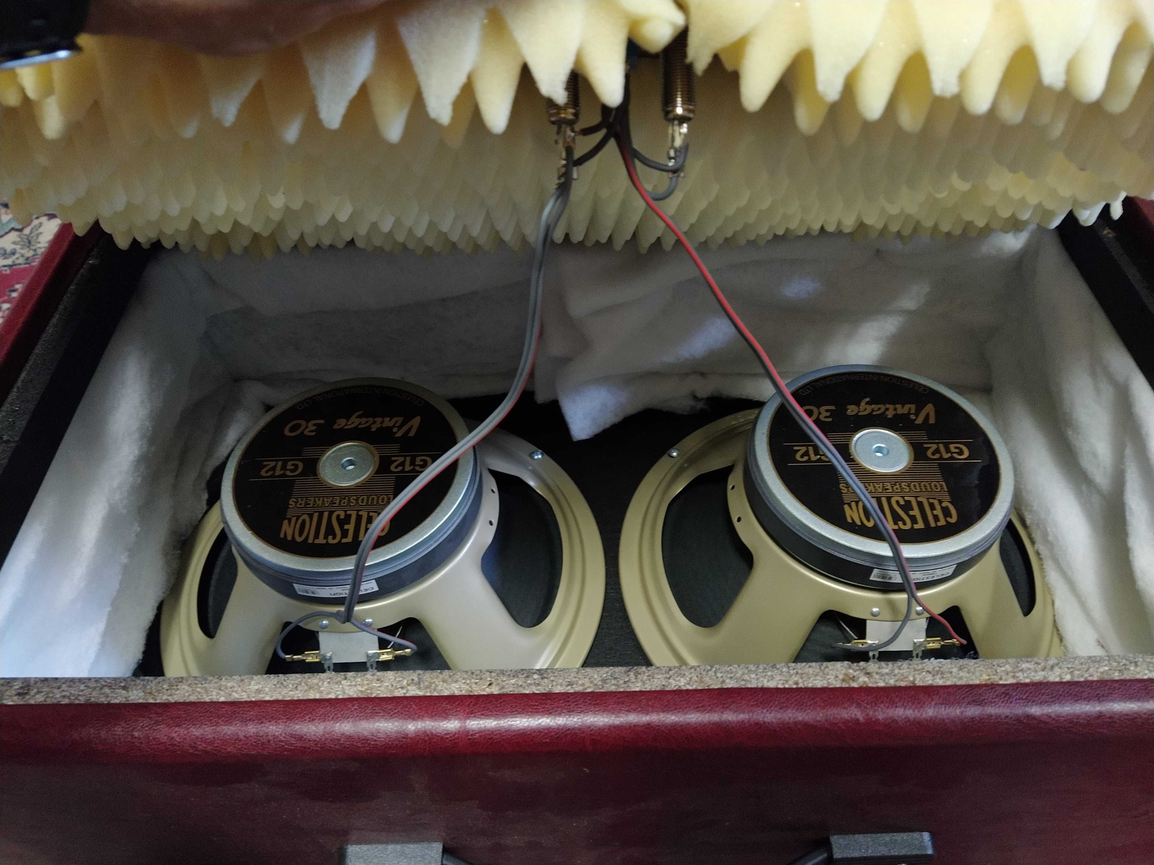 Китарен кабинет колона 2х12" Celestion G12t-75
